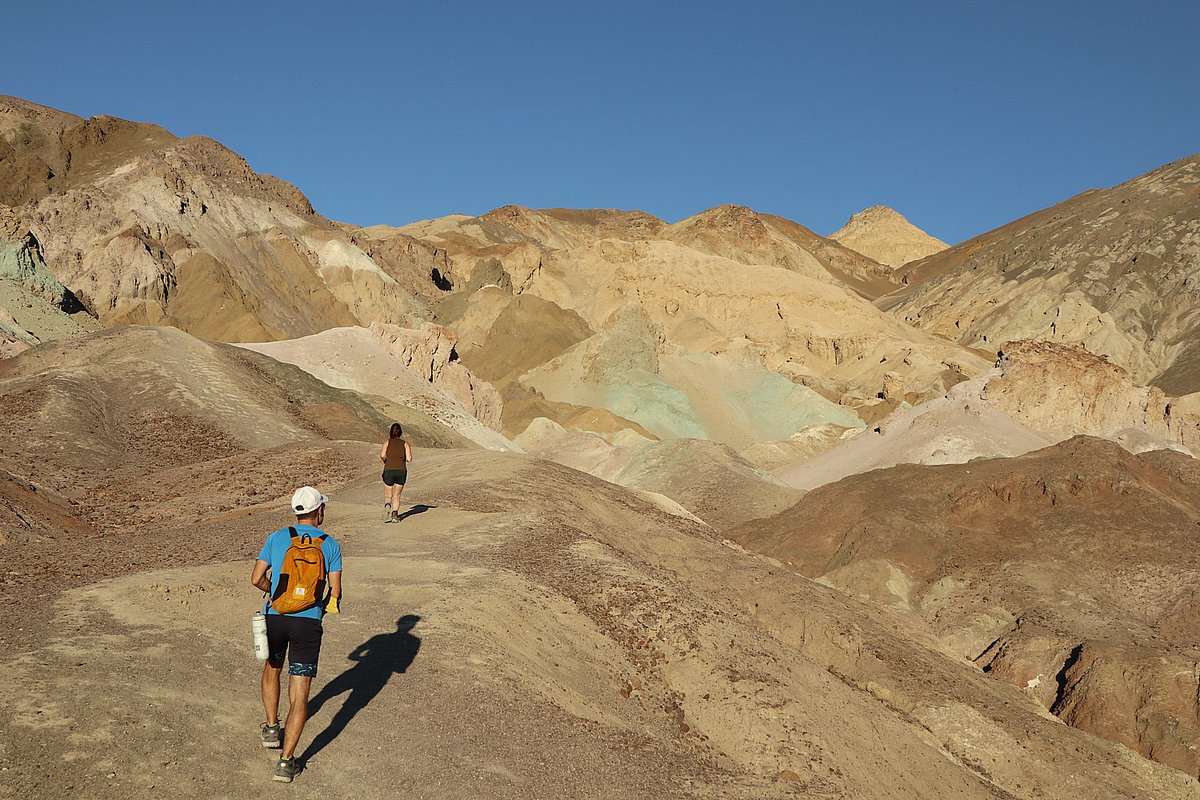 goridgecrest's tweet photo. Hikers, here's a great itinerary to experience Death Valley National Park this spring! #GoRidgecrest #VisitCA #DeathValley
https://t.co/QNHlmS8btv https://t.co/jGSobrW6q2