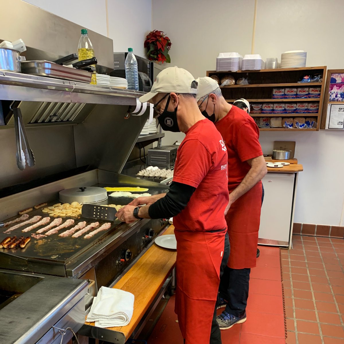 Ralph and Sons Diner tweet media