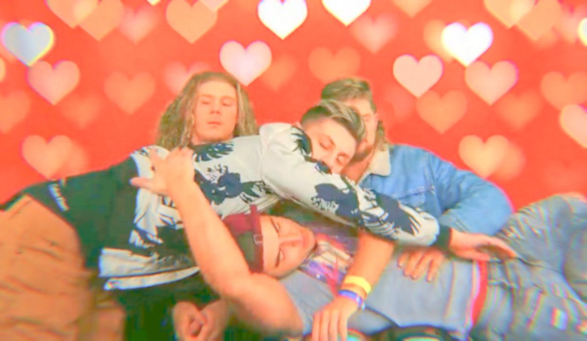 SammysGuevaras's tweet image. It's not what it looks like, i promise. 🤦