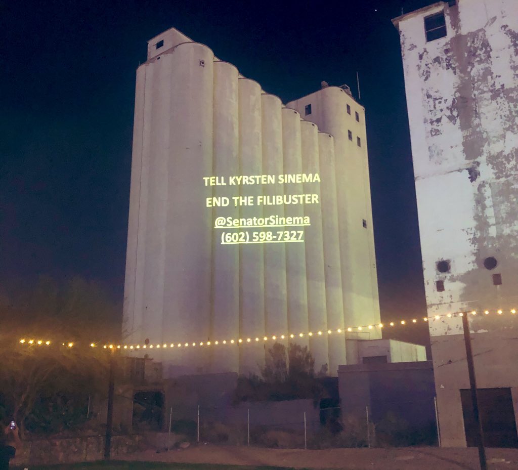Join <a href="/Progress4AZ/">AZ Progressive People’s Alliance</a> and the #NoHoneymoon movement to demand that AZ leaders support the #GreenNewDeal, prevent #ClimateEmergency, and #EndTheFilibuster.
We’re holding actions 50, 75 and 100 days into Biden’s term, and we need your voice!
Take action today: bit.ly/3ryJXdY