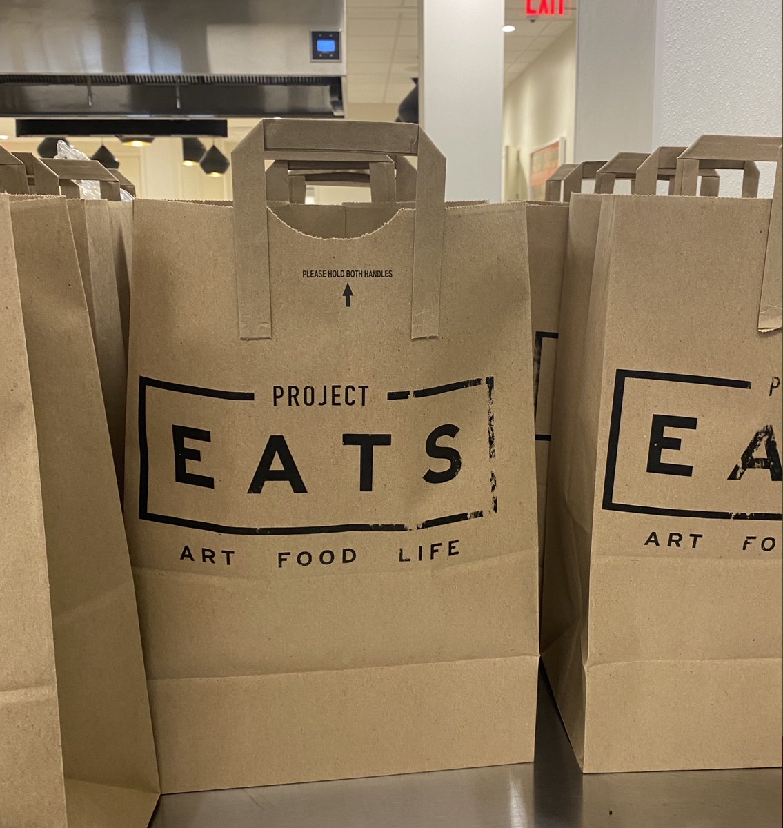 ProjectEATS's tweet photo. March is National Nutrition Month. We're proud to take part in helping provide  healthy, nutritious options to our communities everyday. Above is a quick snapshot of the process, from our farms to our neighbors tables.

#nationalnutritionmonth#urbanfarming#nyc https://t.co/0o6QHIvovC