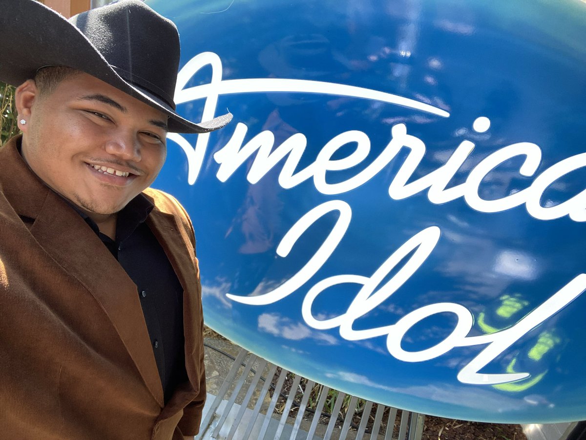 JacksonSnellin6's tweet photo. Don’t forget to tune in to @ABCNetwork at 8/7c this Sunday to catch me on @AmericanIdol! #Americanidol #JacksonOnIdol https://t.co/ALWekuEU5K