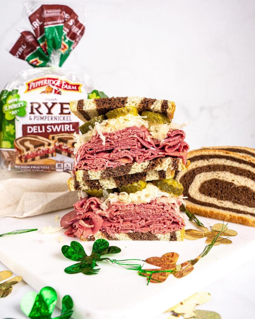 When Irish *ryes* are smiling... Who else is craving the ultimate #StPaddys #CornedBeefSandwich on Rye right about now? @mixeats #PepperidgeFarmPartner