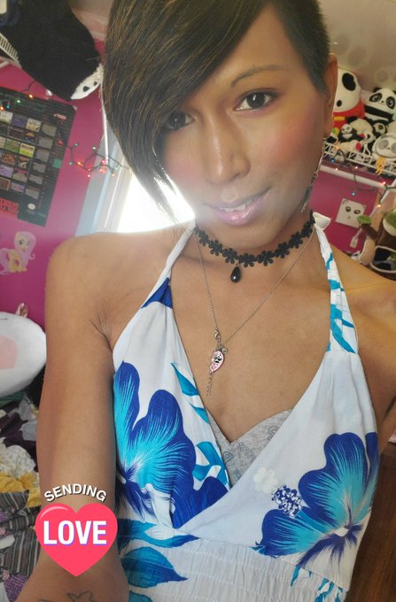 Hugs are like drugs & im addicted ?
Retweet & Follow ???
@tvbunni @KymmyHarper @TSMichaAngela @GroobySteven