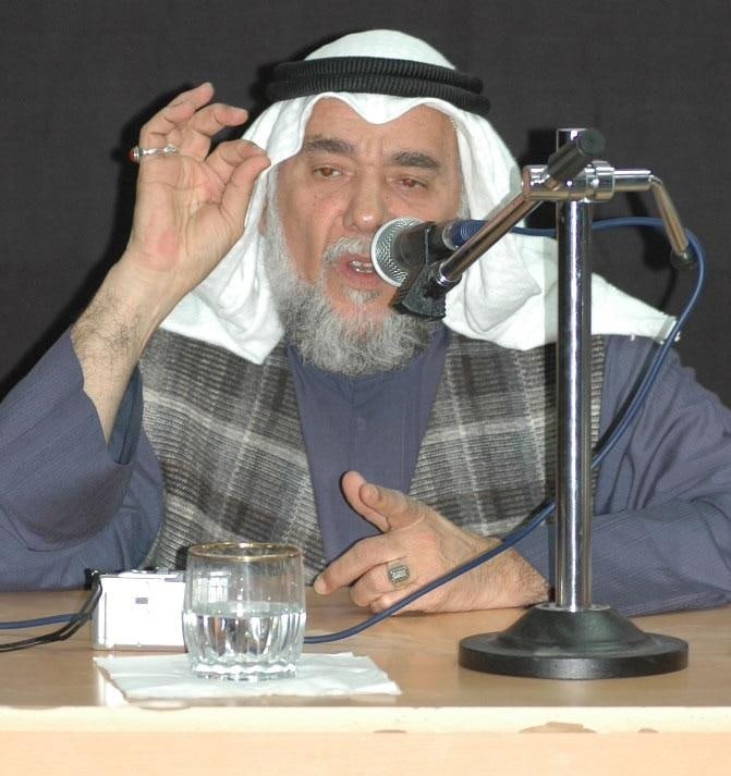 MuamalSayed's tweet photo. لقد تفنن جلاوزة آل خليفة في تعذيب القائد الأستاذ حسن مشيمع بأبشع أنواع التعذيب الذي عُرفت عند الديكتاتوريين، ولكن بقى هذا القائد كما هو ثابت على الحق ومعاند في سبيل الله.
#قادة_الثورة https://t.co/GpdOayVR9Z