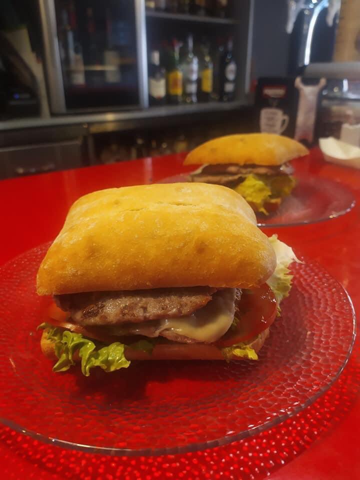 elpuentezamora's tweet photo. Nuestra plancha arde como nunca! Deseando que vengáis a comer estas delicias.
FAV/RT y que se entere todo Zamora!!
📍 c/Candelaria Ruiz del Árbol 32
☎️ 692601408/09 (encargos de arroces, guisos o lo que quieras) https://t.co/wcC5hK1Gmd