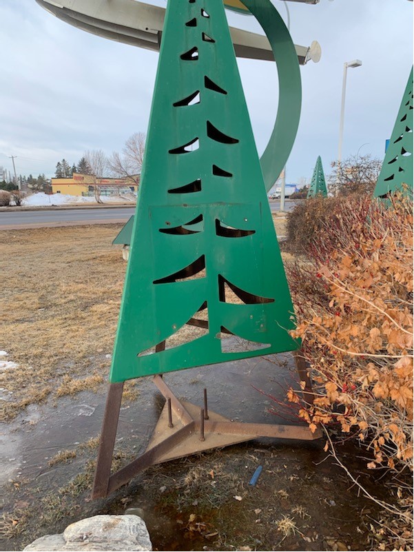 AbAvMuseum's tweet photo. PLEASE SHARE AND DISTRIBUTE

Last Friday, it was discovered that another commemorative plaque was stolen from our grounds, resulting in a loss far greater to Edmonton’s historical community than the scrap value it was intended to fetch.

https://t.co/bbn9GkpXxZ

#theft #yeg https://t.co/eQ8MA8ehOF