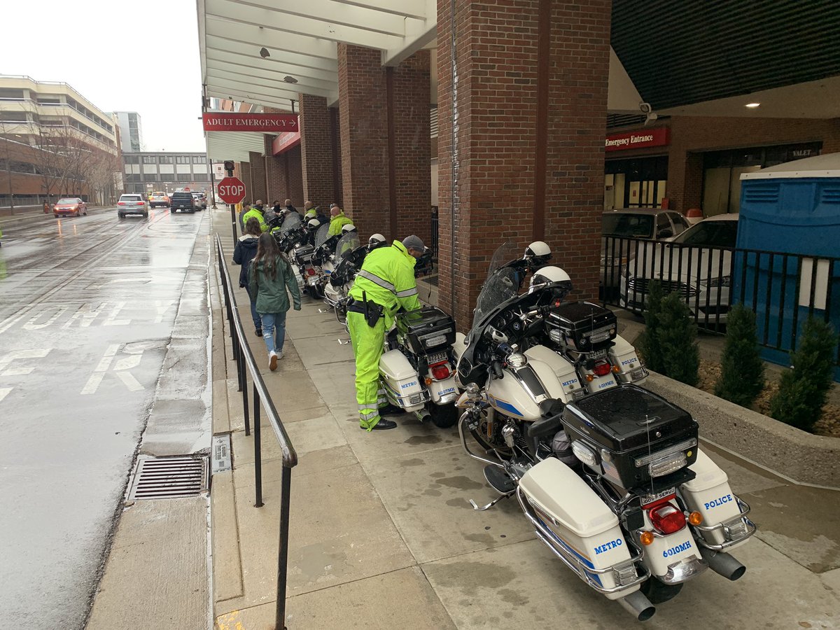 LeviAIsmail's tweet photo. We’re at VUMC where @MNPDNashville officers wait for word on one of their own.

Officer Josh Baker is in surgery after being shot early this morning by a suspect who police say is in custody.

Baker was in critical condition and so was another victim.
More details to come.
@NC5 https://t.co/BukeP1rISx