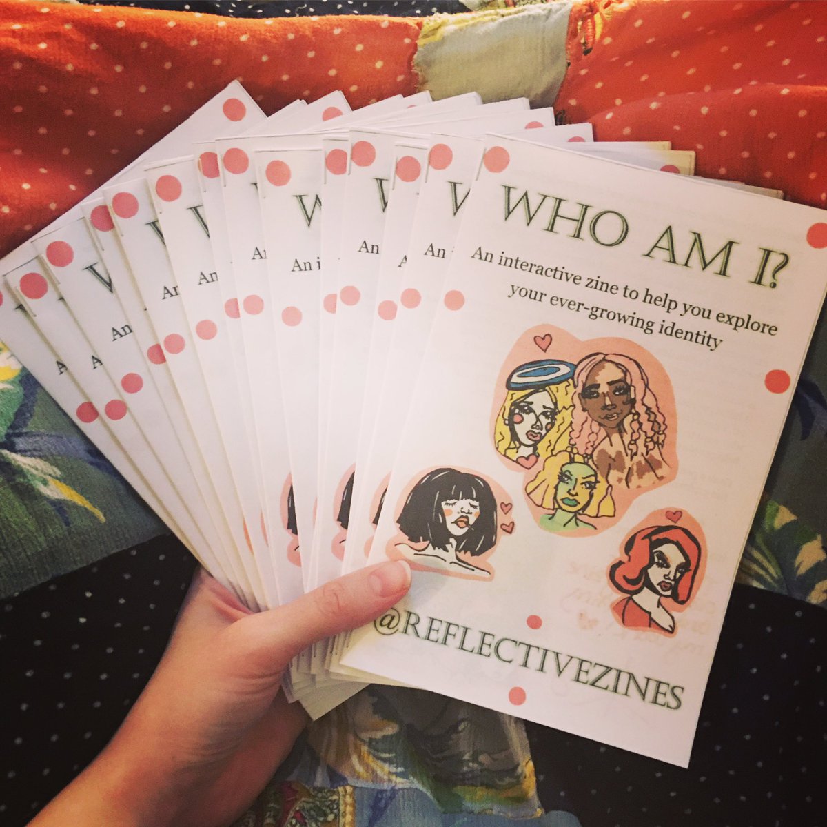 <a href="/DaebreakStudio/">DaeBreakStudio</a> Hi! I make poetry zines and mental health zines! Most under $5. Topics include self-love, identity, emotional attachment, nature, queer love, disabilities, and more 🥰

Etsy.com/shop/reflectiv…