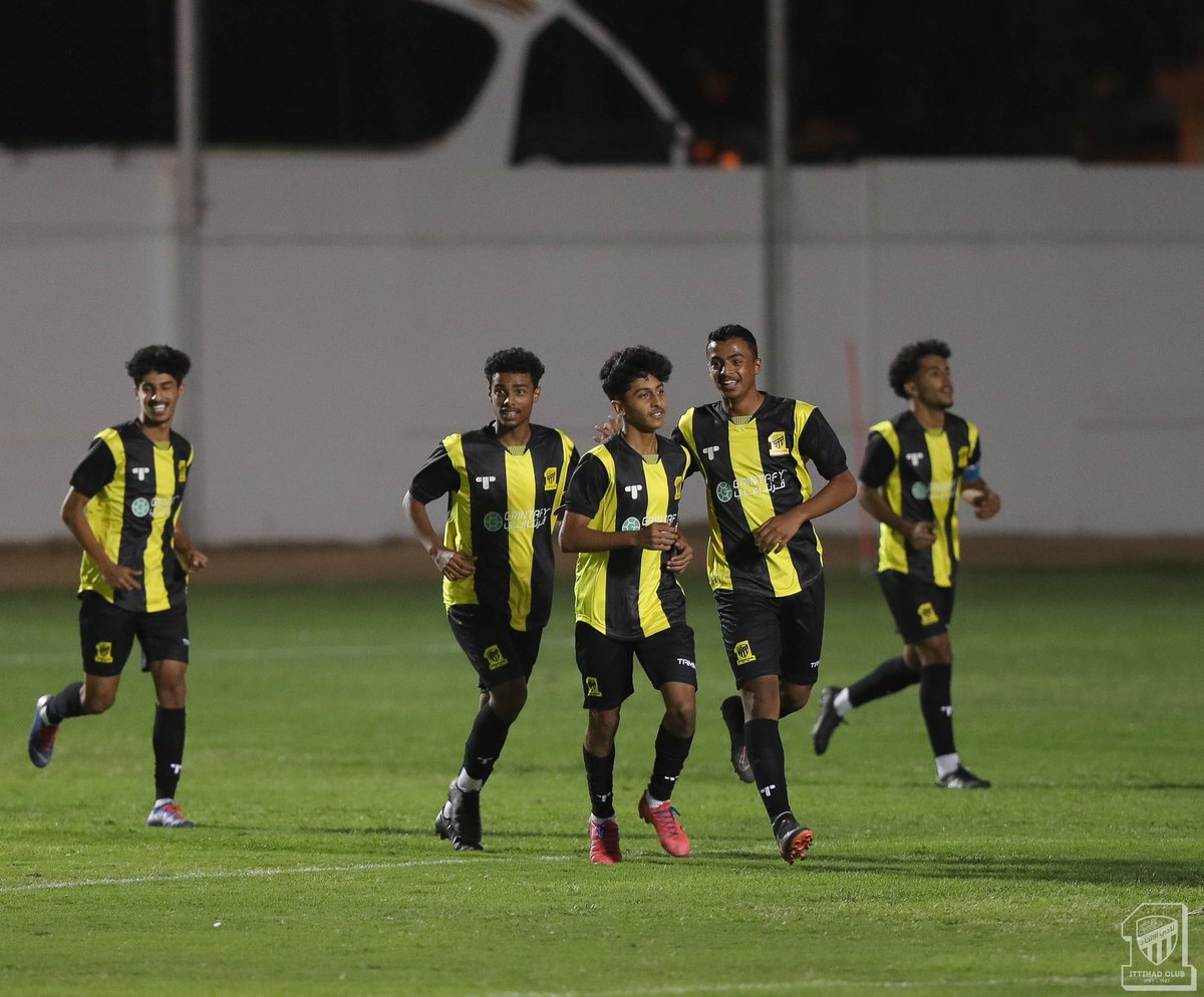 ittihad's tweet photo. ⚽️كرة قدم تحت 17 سنة:
#الاتحاد 4 : 1 الجيل 
"نهاية اللقاء" 
مروان الصحفي⚽️⚽️
خالد مداد⚽️
عبدالعزيز القحطاني⚽️ https://t.co/N5zaFosSGP