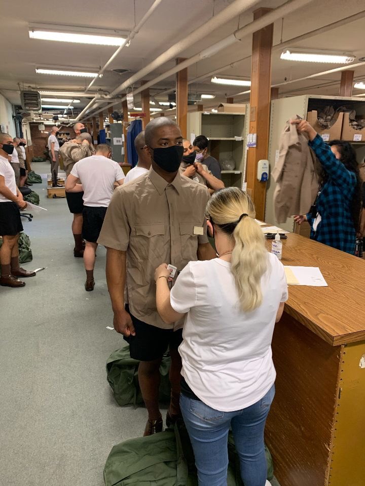 CdrAlpha795's tweet photo. Avengers being fitted for their Army Service Green Uniform (AGSUs). #welcometotherock #sendme #forgetheregiment @G6_795th @6_dragoon https://t.co/Jsgrp6FpG3