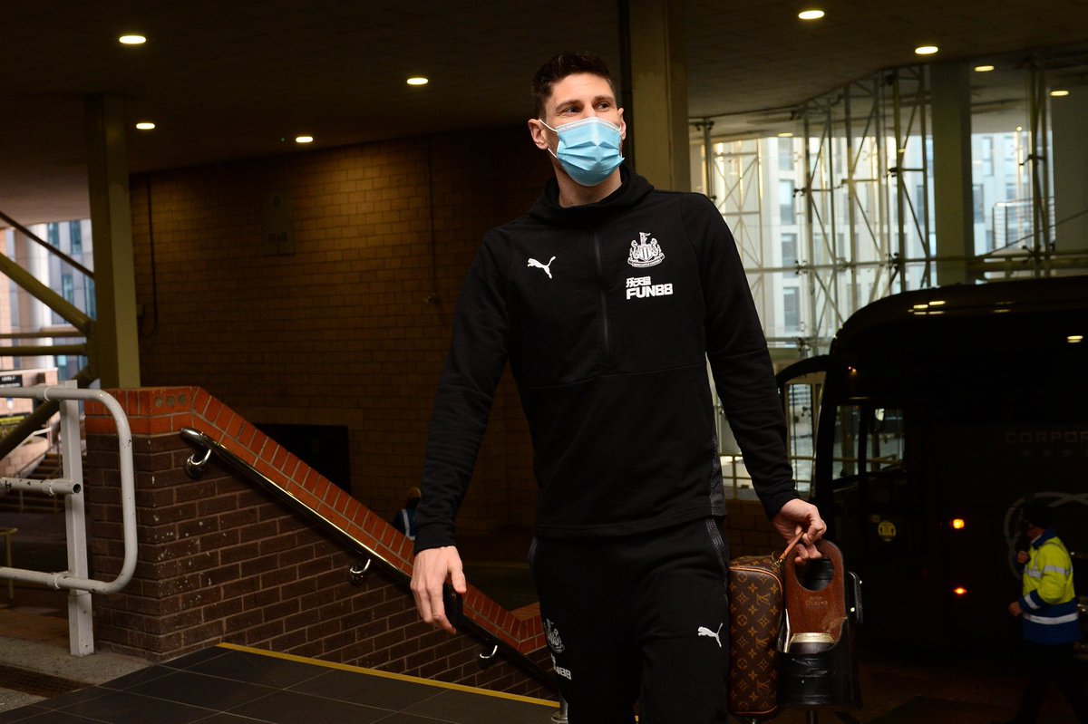 talk_mags's tweet photo. 𝘉𝘢𝘤𝘬 𝘏𝘰𝘮𝘦! 🏠 📌

#NUFC I #NEWAVL https://t.co/vwimx72xM0
