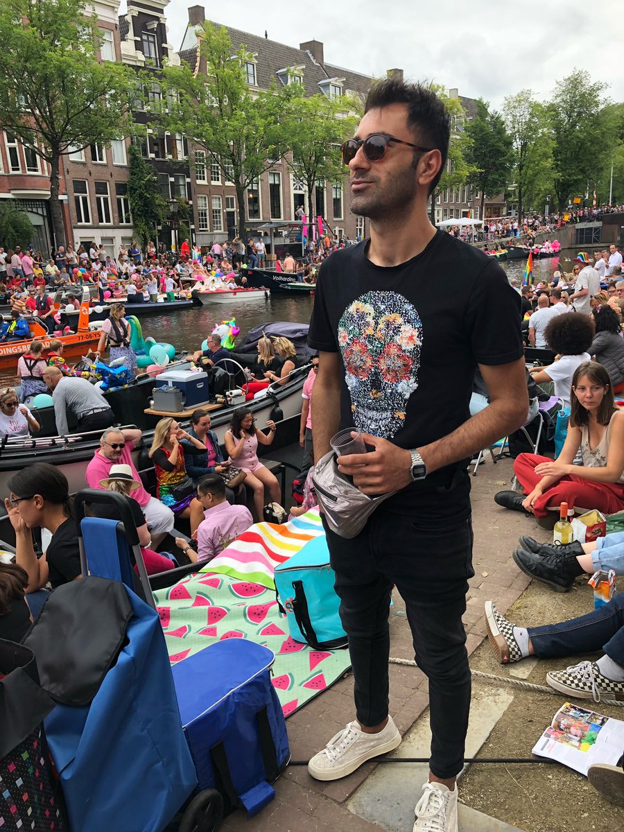 En havalı pozumuzu şuraya koyalım bence 🐞👊🏻#pride2019 #Amsterdam #challenge