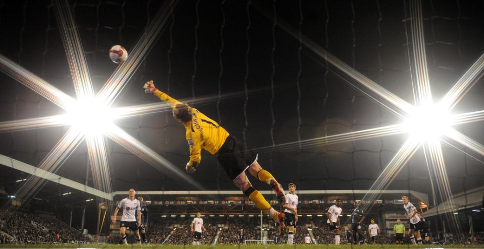 robertmdaws's tweet photo. #MarkSchwarzer @FulhamFC ( G.Chadwick.D.Mail ) https://t.co/knsP2zUwV1