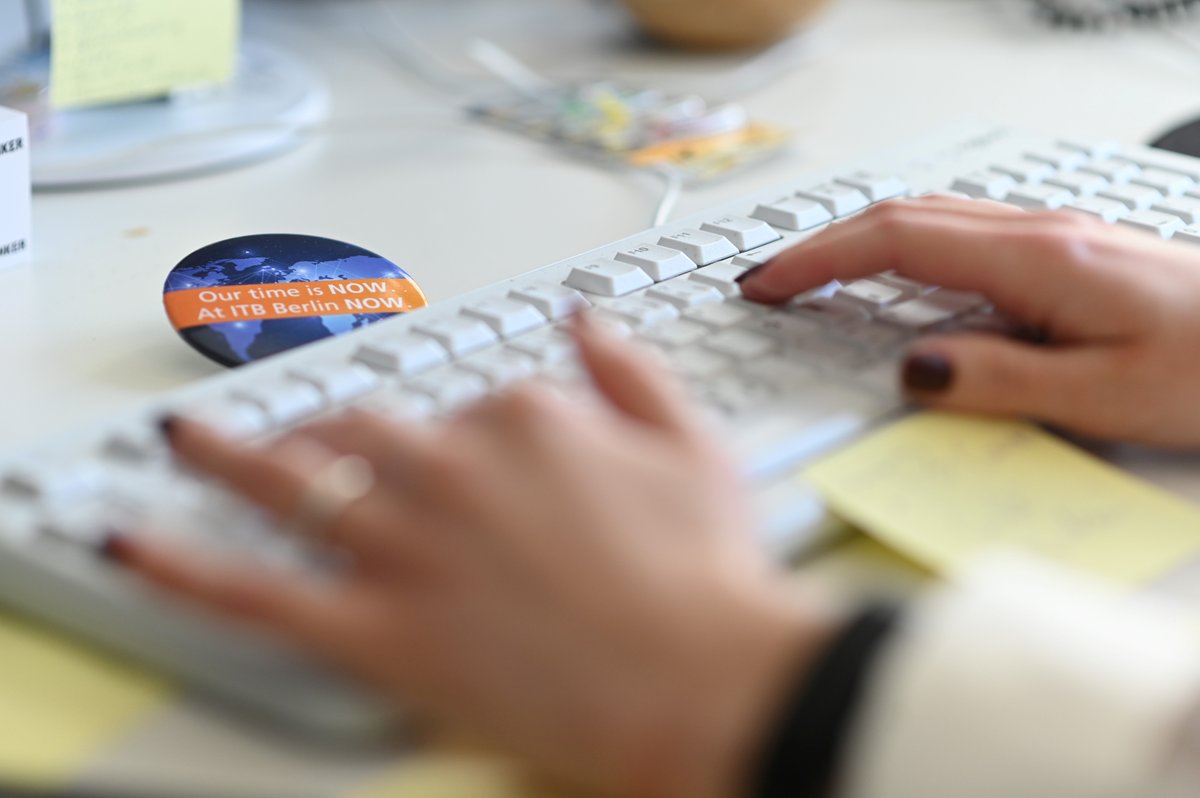 Positive interim results for #ITBBerlinNOW: 65,700 users, 3,513 #exhibitors from 120 countries, over 1,000 media representatives &amp; travel bloggers, some 700 speakers... Read more in the final press release at: bit.ly/3vkJuP6