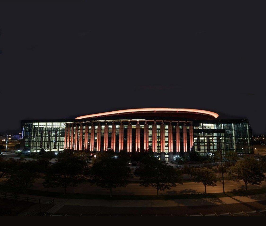 ScottDBowling's tweet photo. Denver’s Ball Arena illuminated in Orange in recognition of Developmental Disability Awareness Month. #DevelopmentalDisabilityAwareness #Inclusion #Ability #Diversity #Denver https://t.co/love4CihwX