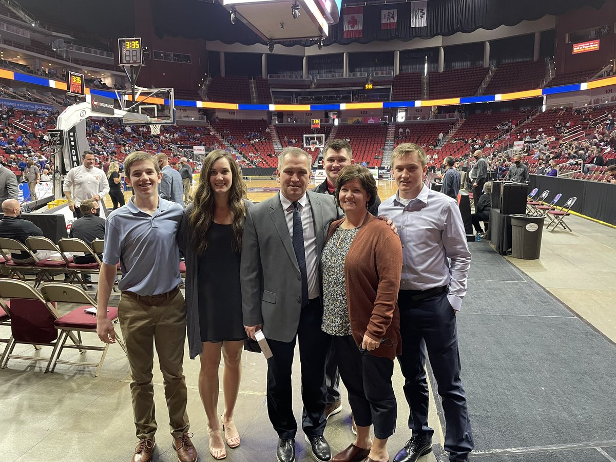 CardinalsCD's tweet image. Congratulations to Coach Boothe and family on receiving his plaque from the @IowaBCA for 400 career wins!