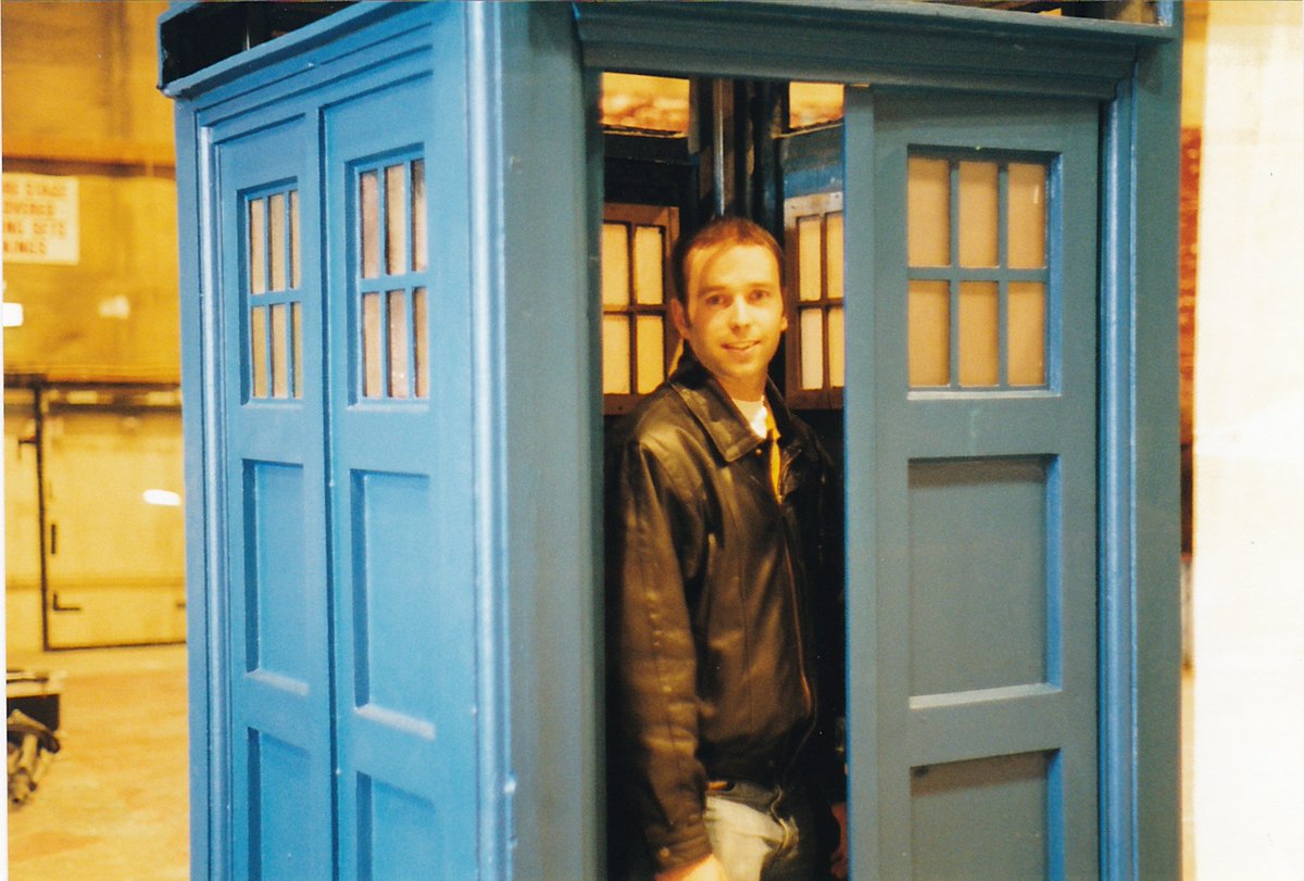 SBCranford's tweet photo. This was a great moment too... being inside the actual BBC Prop Tardis.  #dalekbumps https://t.co/pc5ZFbFbsq