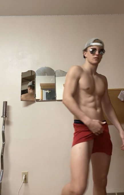 I got a game you can play with me 😏 https://t.co/thtoYtZmrn