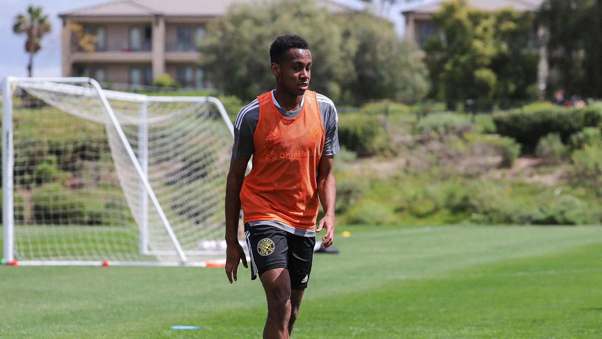 CrewAcademy96's tweet photo. Working out west with @ColumbusCrewSC First Team 💪 https://t.co/SZjYs6nATH