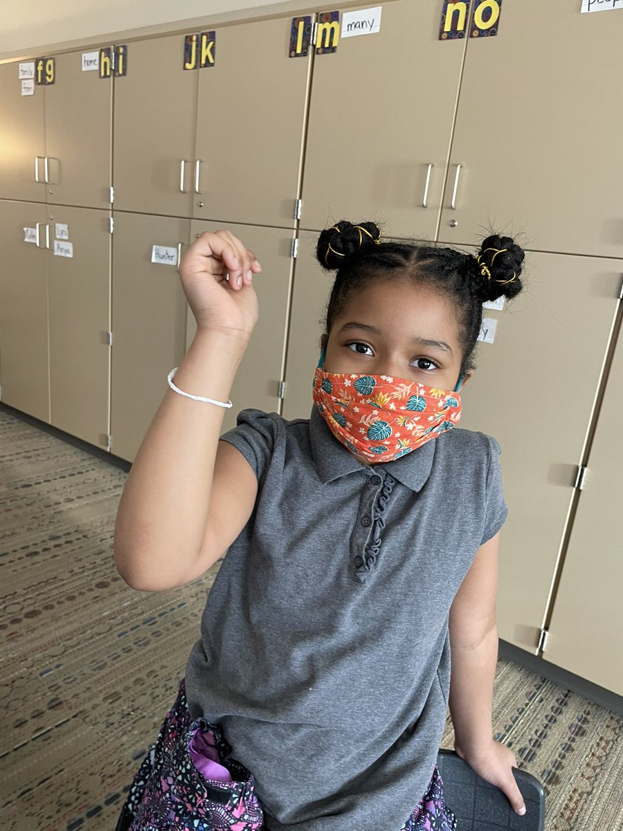 MrsWall6's tweet photo. This week we read One Plastic Bag, a biography about Isatou Ceesay. We learned about finding solutions and having perseverance. She inspired us to recycle plastic bags into bracelets! #Pikeproud @ECES_Pike https://t.co/zGvZSikUd3