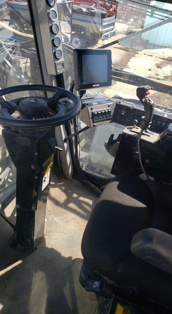 UsePrecisionAg's tweet photo. This Hagie is getting a face lift with @AgLeaderTech SteadySteer and direct command. After a few updates she will be ready for the field! #precisionagservices #wemakethetechnologypay https://t.co/1gl2pyJUwp