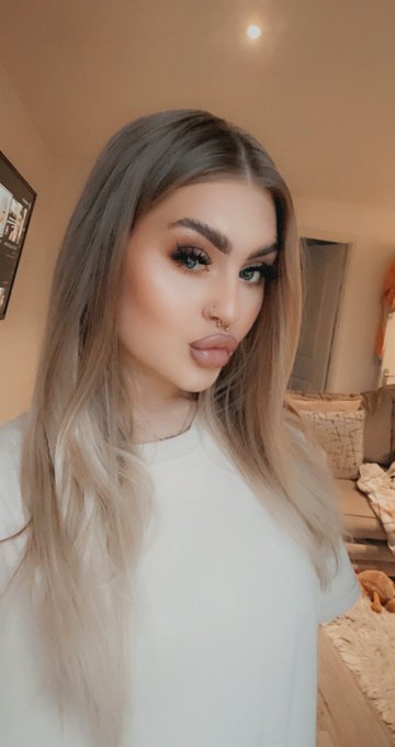 Going live on my Onlyfans within the next half hour!! Make sure your subscribed to see me LIVE ❤️❤️  https://t