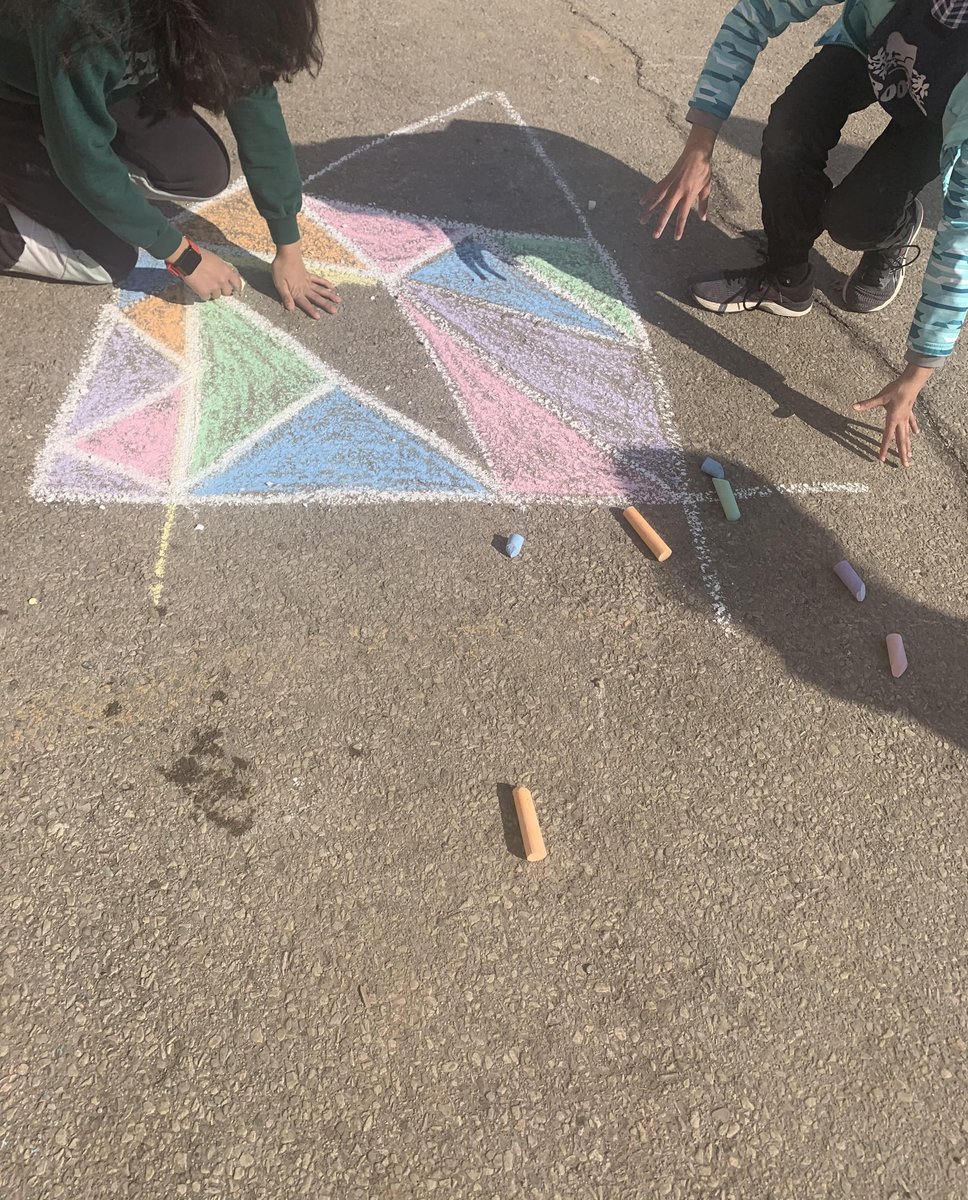 CHPSLibrary's tweet photo. Sidewalk Chalk Messages of Hope ✍️🏿✍️🏽✍️🏻Thanks to all of those who participated. Special shout out to Mr. Birrell for his music &amp; to Mr. Volpe for his exceptional artwork that inspired students. One of our amazing students wrote his name &amp; his teacher's name in Arabic.
@ChpsMilton https://t.co/3tYjl544XM
