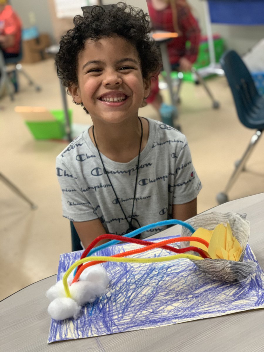 douglass_class's tweet photo. We read “The Leprechaun That Lost His Rainbow”.... Roy G Biv needs help building a rainbow, so he can find his lost pot of gold and these kids delivered! 
#STEAMatStribling https://t.co/q7LN1MoXpB
