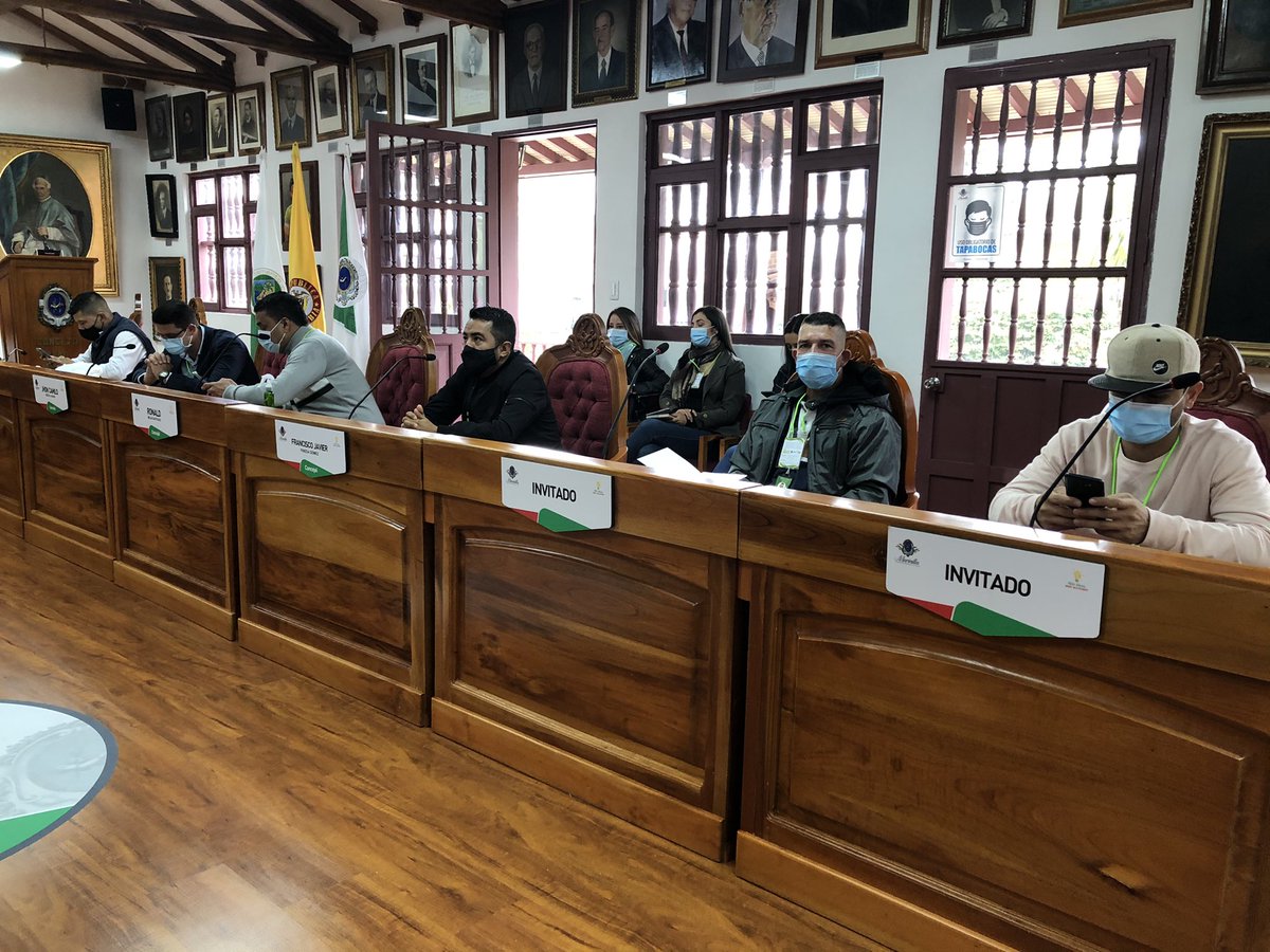 Conmarcap's tweet photo. Inicia el encuentro de presidentes de concejos del #OrienteAntioqueño en @mmarinilla organizado por @ACORA_ORIENTE entidad presidida por @SConcejal para socializar Plan de Acción 2021 y capacitar a los corporados sobre las nuevas disposiciones. https://t.co/99KCpYhUem