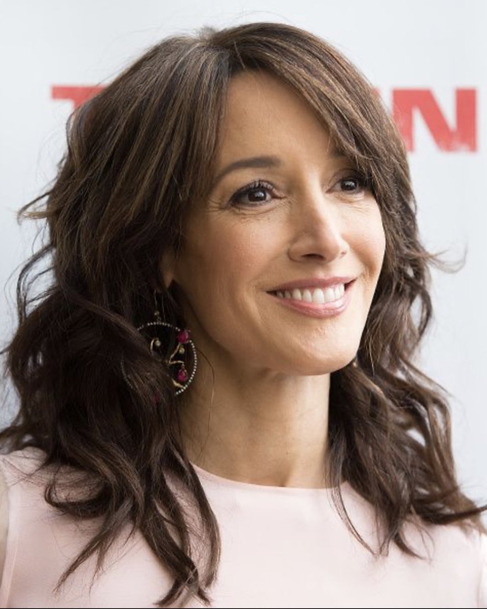 JB hairdo appreciation moment (3) 👀❤️ #JenniferBeals #HairMagic✨