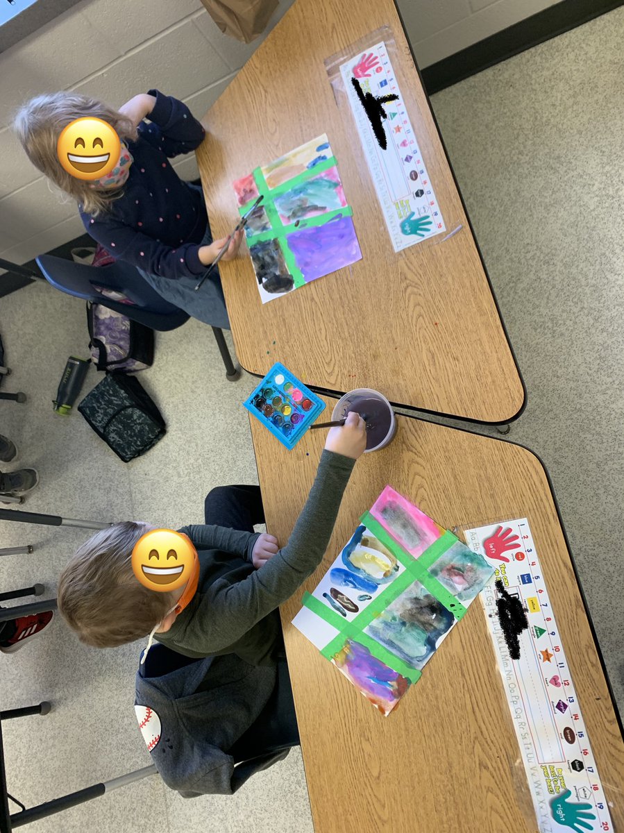 MsOmand's tweet photo. Today we explored lines and colours using watercolour paint to make “stain glass” master pieces! 🎨🖌#ArtistsInTheMaking #FDK https://t.co/oxxp4acuJk