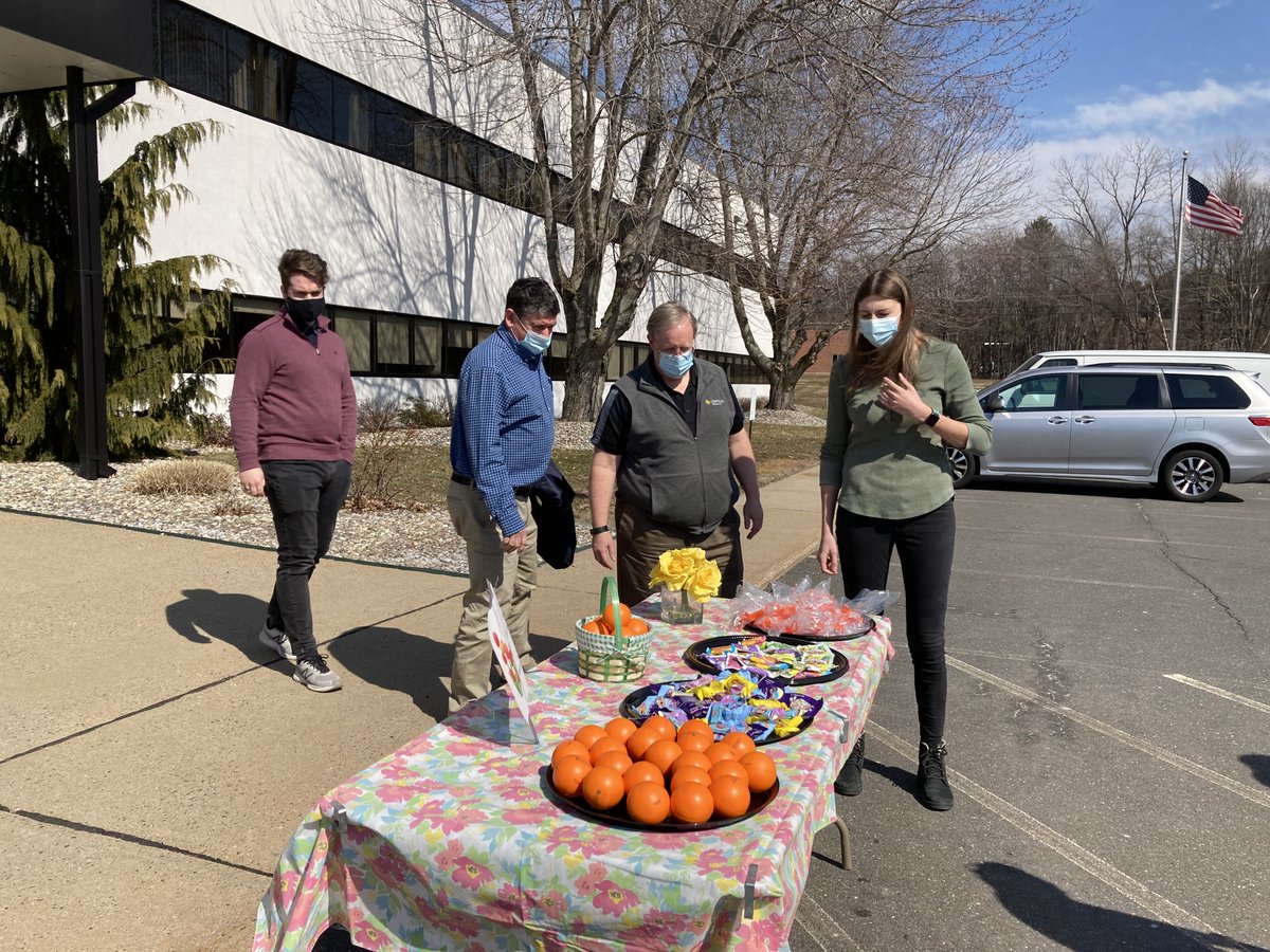GerberTech's tweet image. Spring is almost here! Our team in Tolland enjoyed the beautiful weather this week with an afternoon walk and some special treats.

#GerberExperience