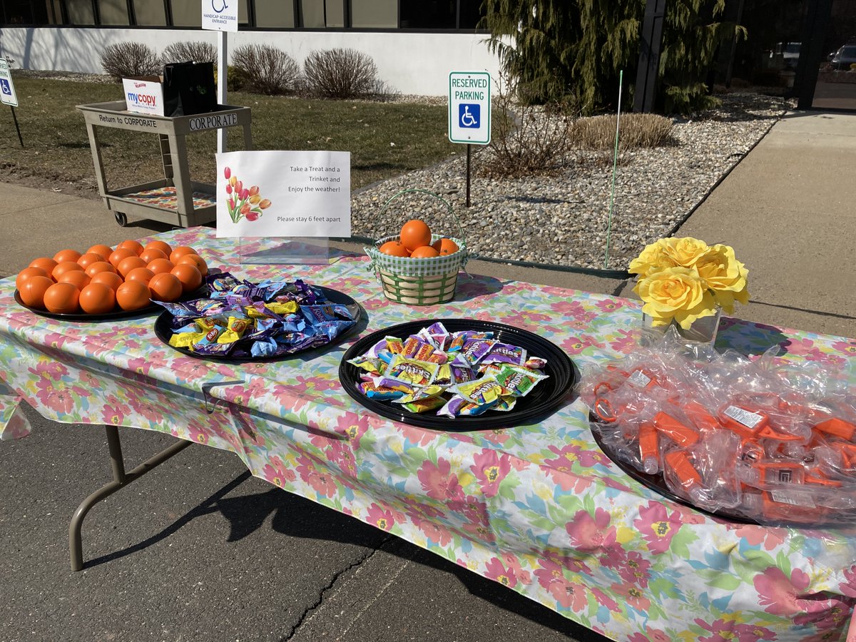 GerberTech's tweet image. Spring is almost here! Our team in Tolland enjoyed the beautiful weather this week with an afternoon walk and some special treats.

#GerberExperience