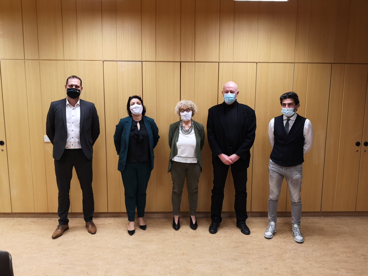 Un foot-études féminin à l'Athénée Royal Yvonne Vieslet de Marchienne, en collaboration avec <a href="/ACFF_URBSFA/">ACFF</a> et <a href="/SportCharleroi/">Royal Charleroi Sporting Club</a>. On vous en dit bientôt plus.