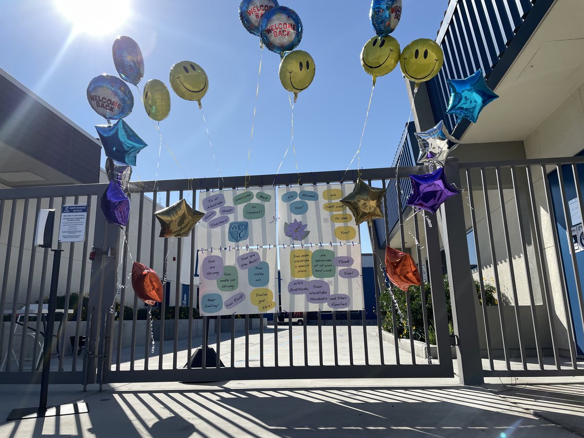 John_Eick's tweet photo. Thank you to our #WestlakeCharter Parent WAVE team for decorating our this morning, welcoming our staff, as we all prepare for students to return on Monday! https://t.co/7DpAy1OucC