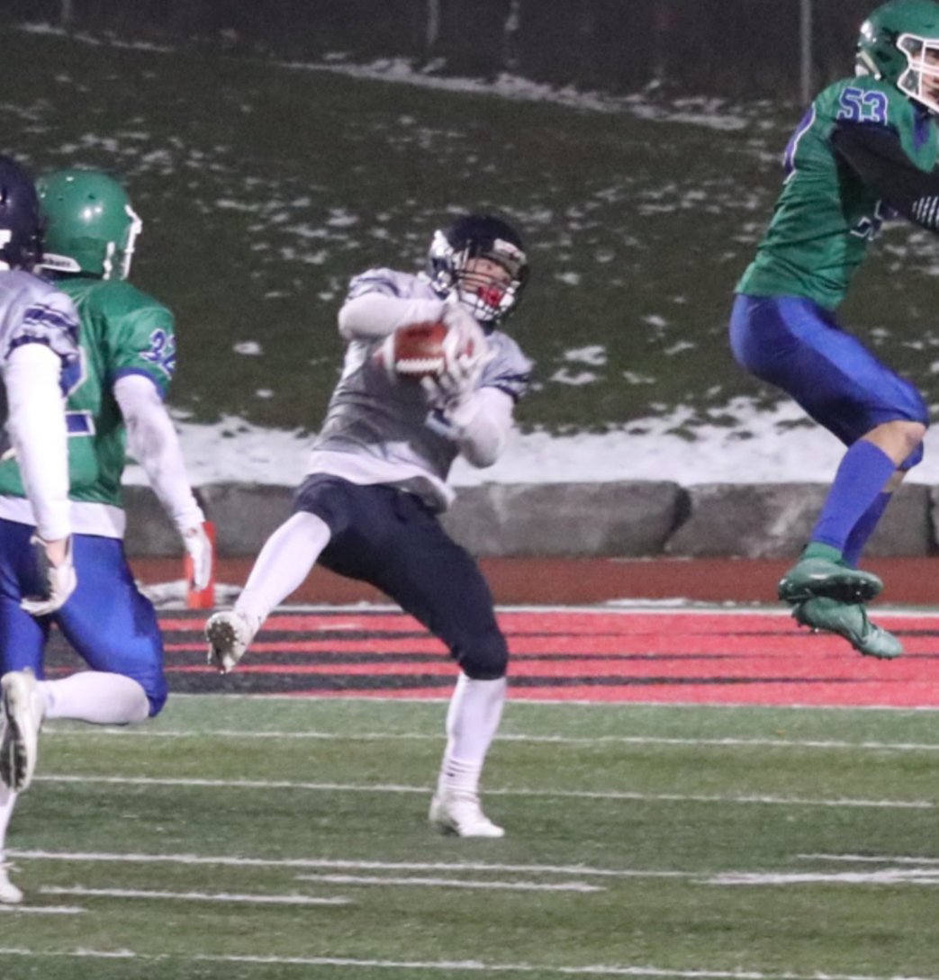 AcsBrantford's tweet photo. Flashback Friday....💪🏈🦁🔥
#lionpride #acsfootball #highschoolfootball #brantfordfootball #flashbackfriday #cwossa
#cwossaflashback #cantcoverme #throwandcatch #supportthesport @FootballCanada @assumptionlion @ACSathletics21 @bhncdsb https://t.co/npcbHaUPjv