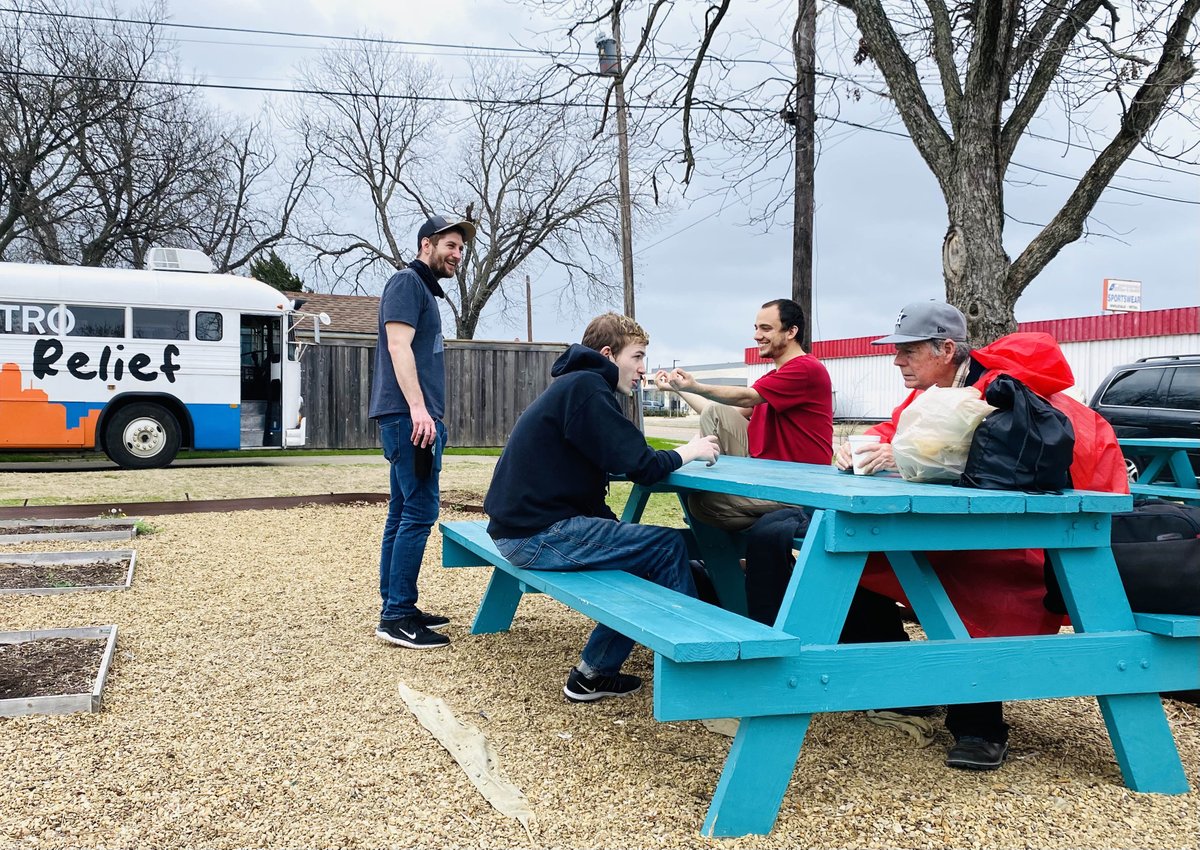 MetroRelief's tweet image. Introducing Michael, a volunteer from Oklahoma.  He arrived today wearing jeans over his sweatpants and after sitting with some of our friends in Garland.  He realized that one of the gentleman needed a pair of pants and without hesitation he gave him his pair.