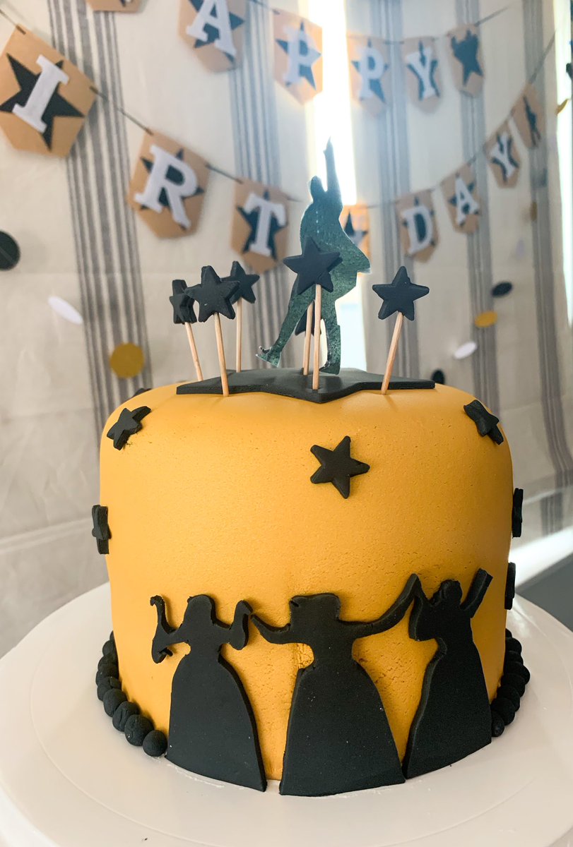 glitterandjuls's tweet photo. @Lin_Manuel you would make my daughter’s whole life if you could please retweet or send a happy birthday message to my Ava! 🙏🏼 #avacruzanloveshamilton https://t.co/gvIyTbGEyH