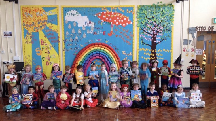 AllSaintsTraff's tweet photo. A great way to end our week #allbacktogether #friends #WorldBookDay2021 ��😊 https://t.co/CiKs1XWAw8
