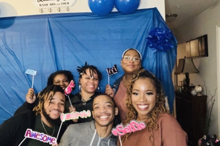 _SpeakinOfDee's tweet image. #HadToBeThere 🥳🎊🙌🏾✨🎉  Congratulations 🍾 @itsBroDeci  Love you 😘