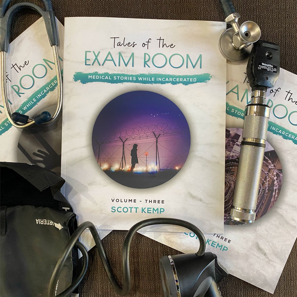 ScottKemp17's tweet photo. @EmersonBrooks18 Thanks for the #writerslift !!  We write about #shortstories. Vol 3 is 12 Unbelievable Medical Stories While Incarcerated. Do you start feeling sick when someone starts talking about blood?
#writingcommunity #ShamelessSelfpromoFriday 

Amazon link:  https://t.co/UWAEN5VLkK https://t.co/5vlDdQIUPV