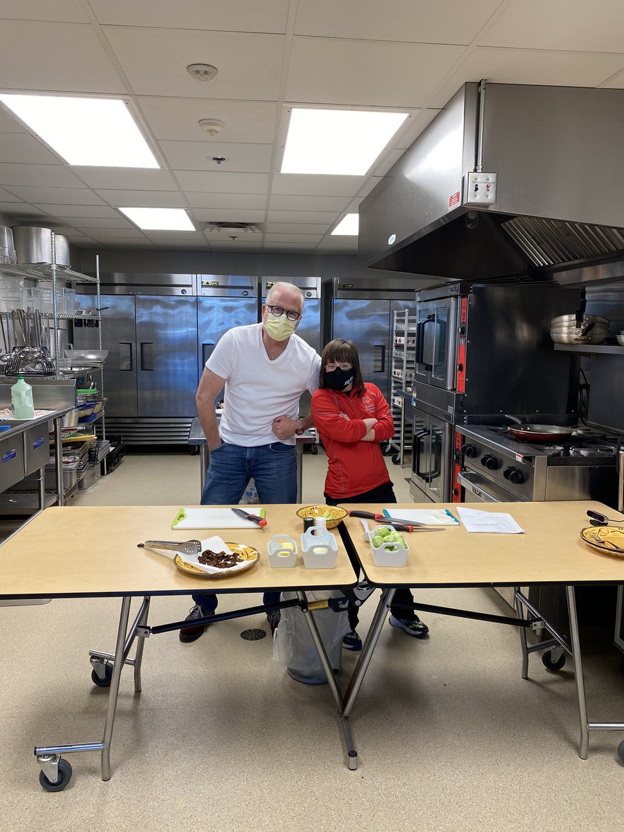 SpecialOlymAK's tweet photo. Join us right now live on Facebook for Dining with Darci and special guest, Paul Landes from @GCIAK 

Dining with Darci is brought to you by @alaskausafcu , live on FB every Friday at 11:30am https://t.co/KiQeJ5W6ib