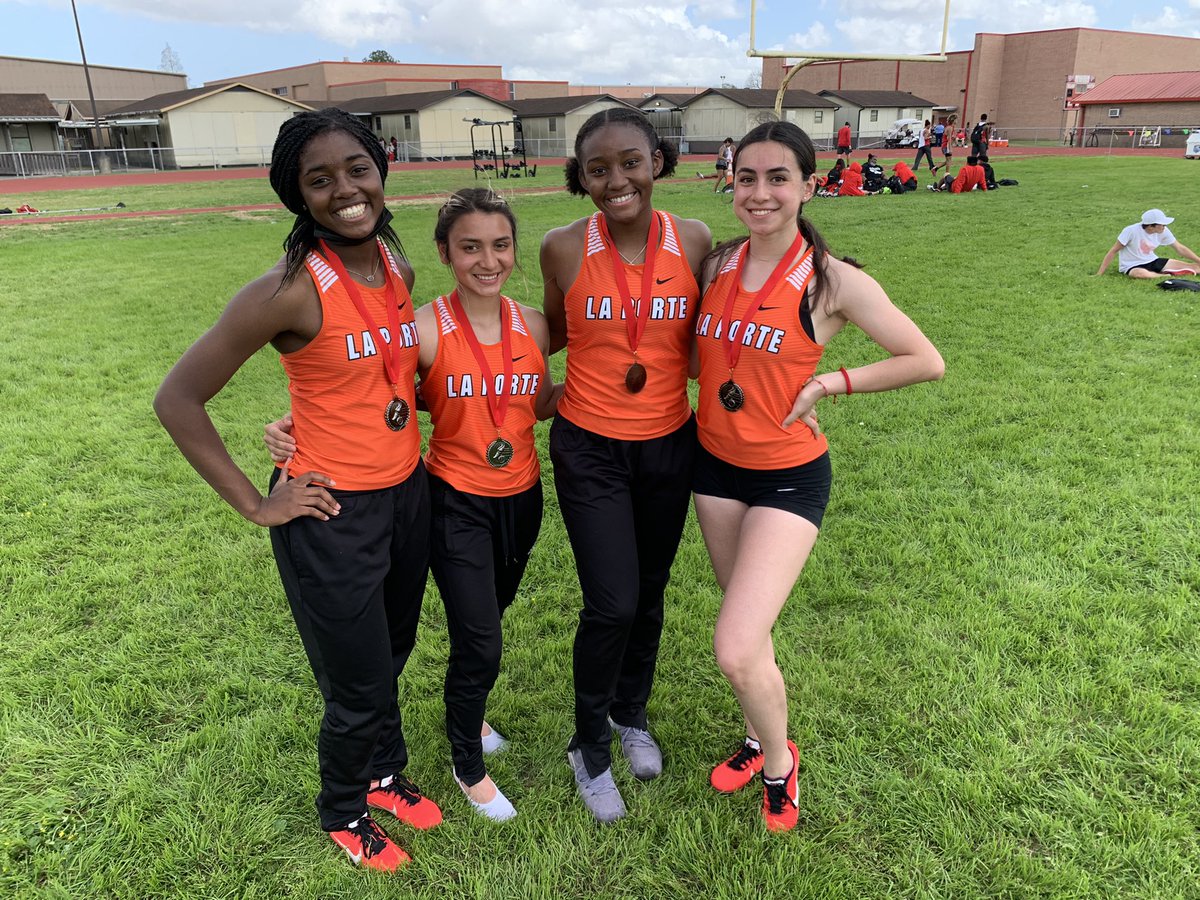 LaPorteRunning's tweet photo. These ladies ran the 4x100 relay and it was a show!!!!! Such a close finish. Kera, Desi, Jada, and Dominik KILLED it and brought home a silver medal! #onlyupfromhere #LPtrack #needforspeed https://t.co/18OfkIx43K