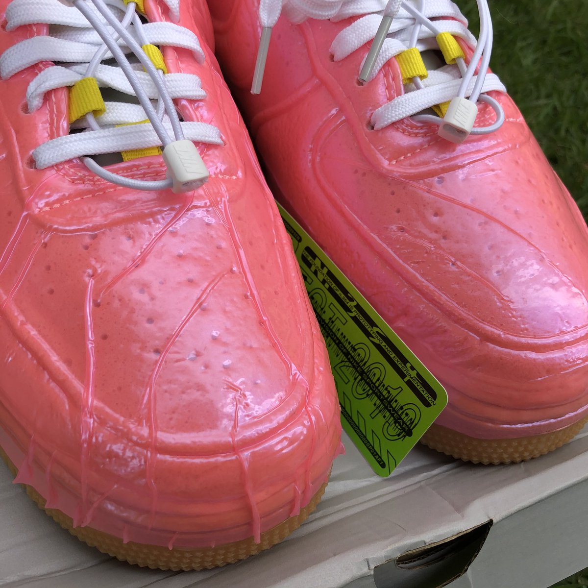 arthurval8's tweet photo. Estou vendendo esse chicletinho
Air force 1 Experimental Racer Pink 
Tamanho - 41
Condição - DSWT ( novo )
Possui caixa e adesivo extra 
650$! https://t.co/bD7uvRqlPD