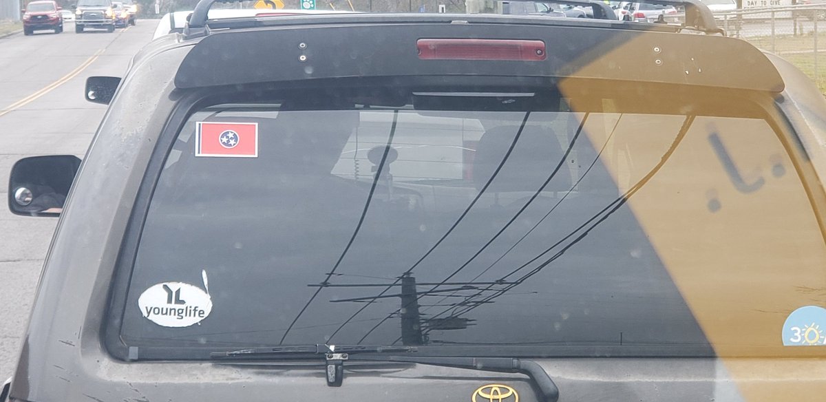 I'm not sure how long I can sit in the car rider line and look at this :(
#tristartrouble #flyitright #twostarsontop