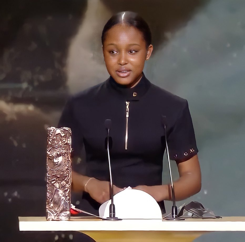 L’actrice Fathia Yassouf remporte le Cesar du meilleur espoir féminin pour son rôle dans Mignonnes 🤩🤩#Cesar2021