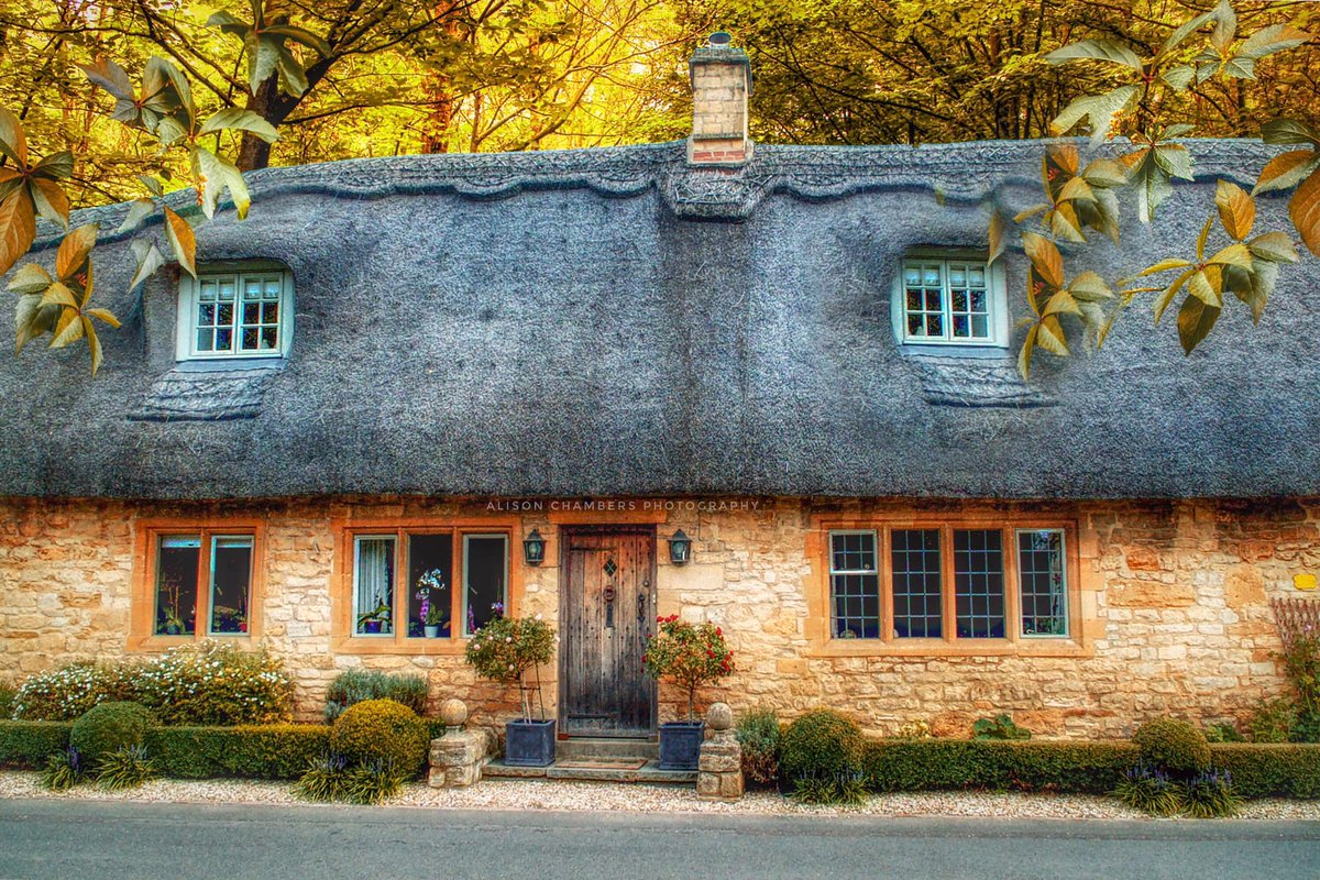sheffcalendar's tweet photo. Woodland Cottage©️. A woodland cottage from deep in the Cotswold countryside. Taken for no other reason than the fact that I adore English cottages and their characterful charm. https://t.co/bh4sKfhOBq   #FineArtAmerica #fineartforsale #EnglishCottages https://t.co/sZVrMMadyk