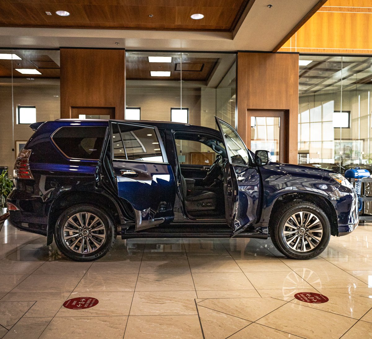 Luxury SUV to-go, please. 🤝

💛KeyesLexus.com💛

#gx460 #lexusgx460 #keyeslexus #lexus #lexusgx #vannuys #socal #luxury #luxurycars #threerows #la #caroftheday #carsforsale #lexusclub #lexussociety #lexuslove