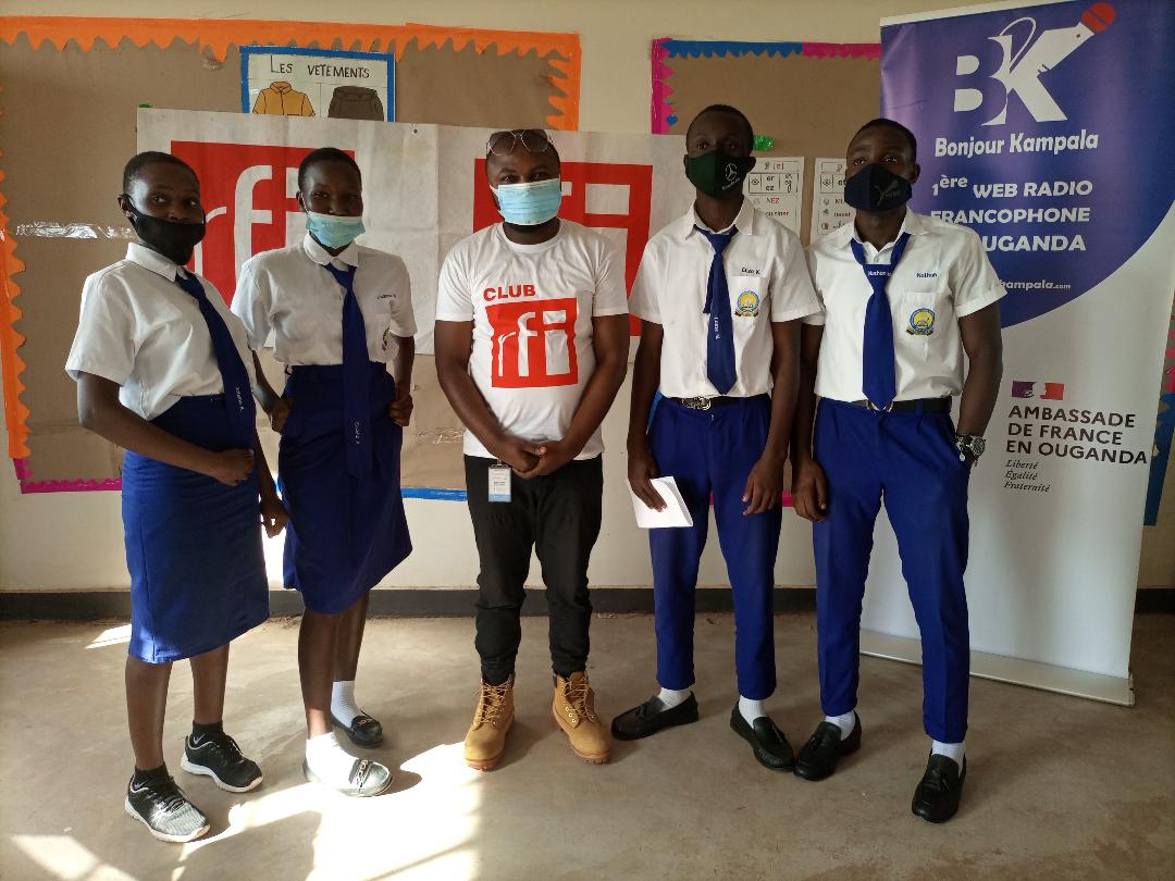 BonjourKampala's tweet photo. [#Francophonie] Désormais @leclubrfi #Kampala fait de la #promotion du #français son cheval de bataille pour la #promotion de la #Paix. Les élèves de #UIFS s'expriment sur la #Francophonie, #Paix et #Femmes. 

@FrenchEmbassyUg @JaAniambossou @OIFrancophonie @francediplo_EN https://t.co/NUq2HqA3n3